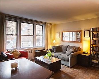3rd image of 130 Hicks St APT 2C