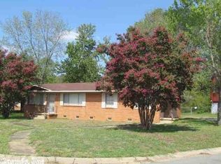 2 Southbrook Cir, Little Rock, AR 72205