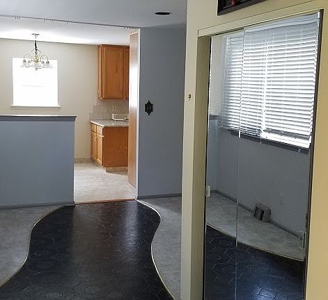2nd image of 11116 Ridgeway St
