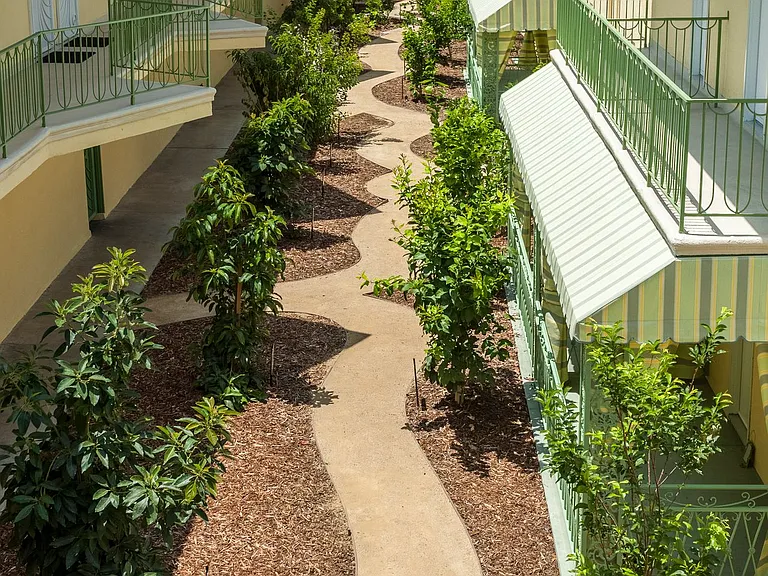 Villa Capri Apartments — Photo 13