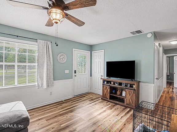 4th image of 110 HORSE LANDING Road