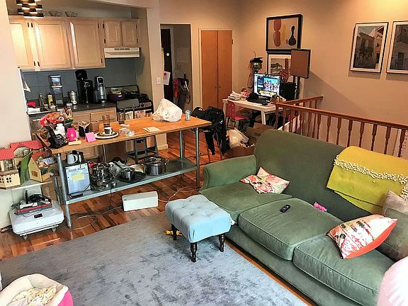 3rd image of 25 W 85th St APT 1B