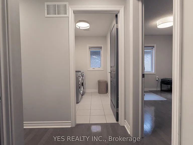 34 Newhouse Blvd — Photo 37