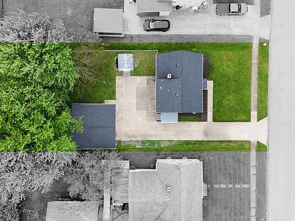 3rd image of 4211 Carney Ave