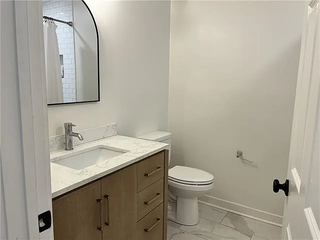 729 Elmira Ave — Photo 6