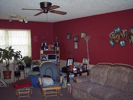 2nd image of 419 E Broadway St