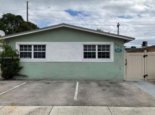 1-2-337 Phippen Waiters Rd #12, Dania, FL 33004