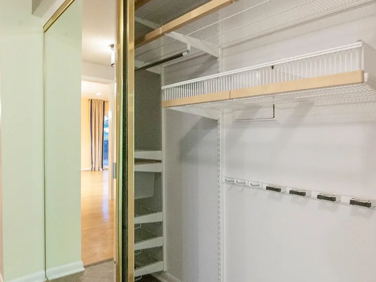 3503 Redwood Ct — Photo 8