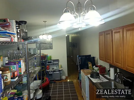 Rented by ZealEstate Group Inc | media 33