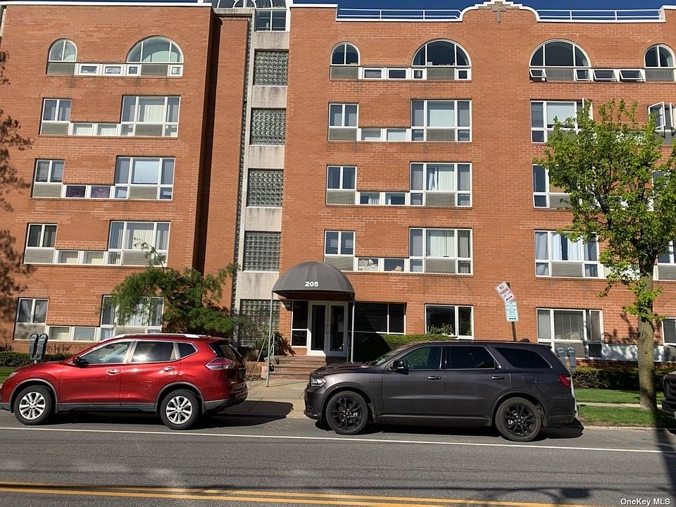 1st image of 205 Mineola Blvd APT 5C