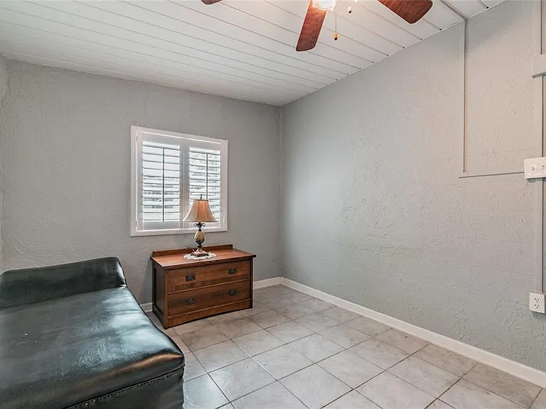3611 W Anderson Ave — Photo 37
