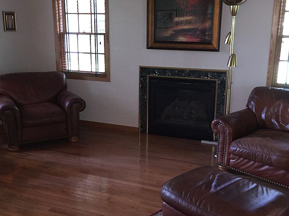 4th image of 12849 Polk St NE