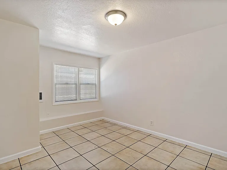 137-139 4th St #139-C — Photo 14