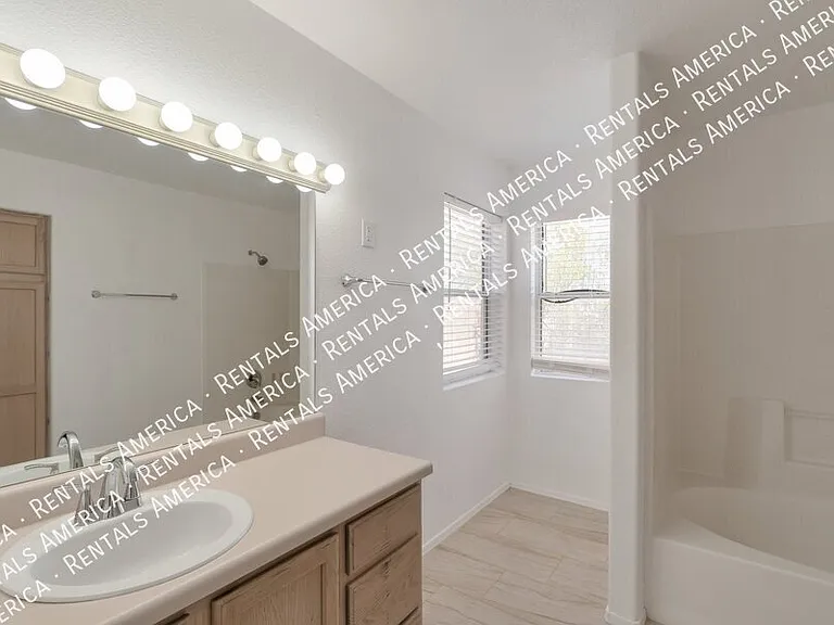 5573 W Dove Of Peace Dr — Photo 21