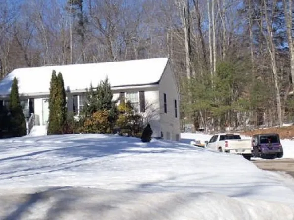 60 Betts Rd, Rochester, NH 03867