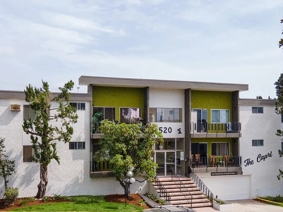 520 E Magnolia Blvd