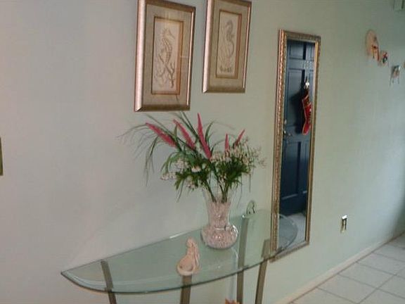 5th image of 400 Glennes Ln APT 306