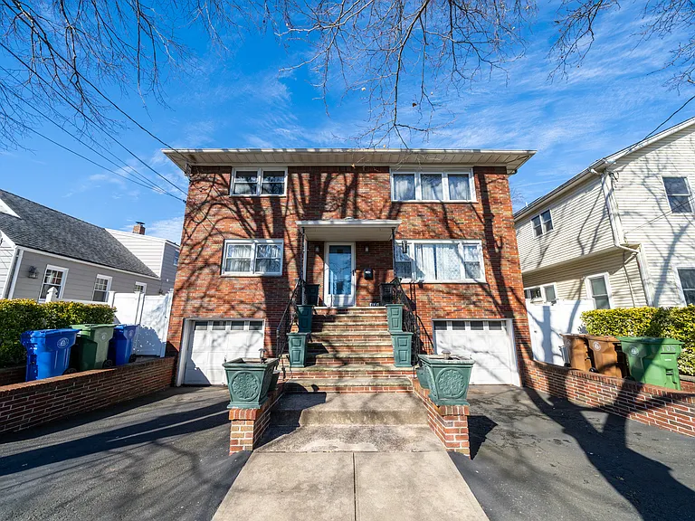 105 E Morris Ave — Photo 1