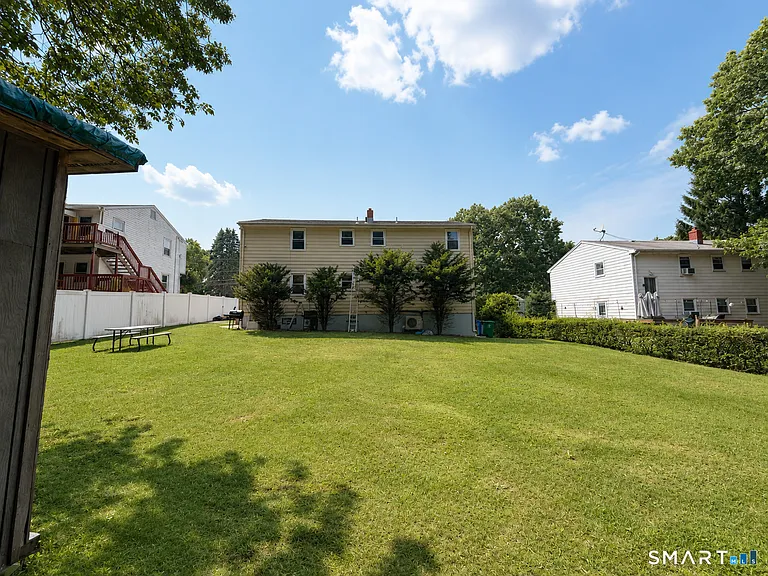 98 Hartley Dr — Photo 11