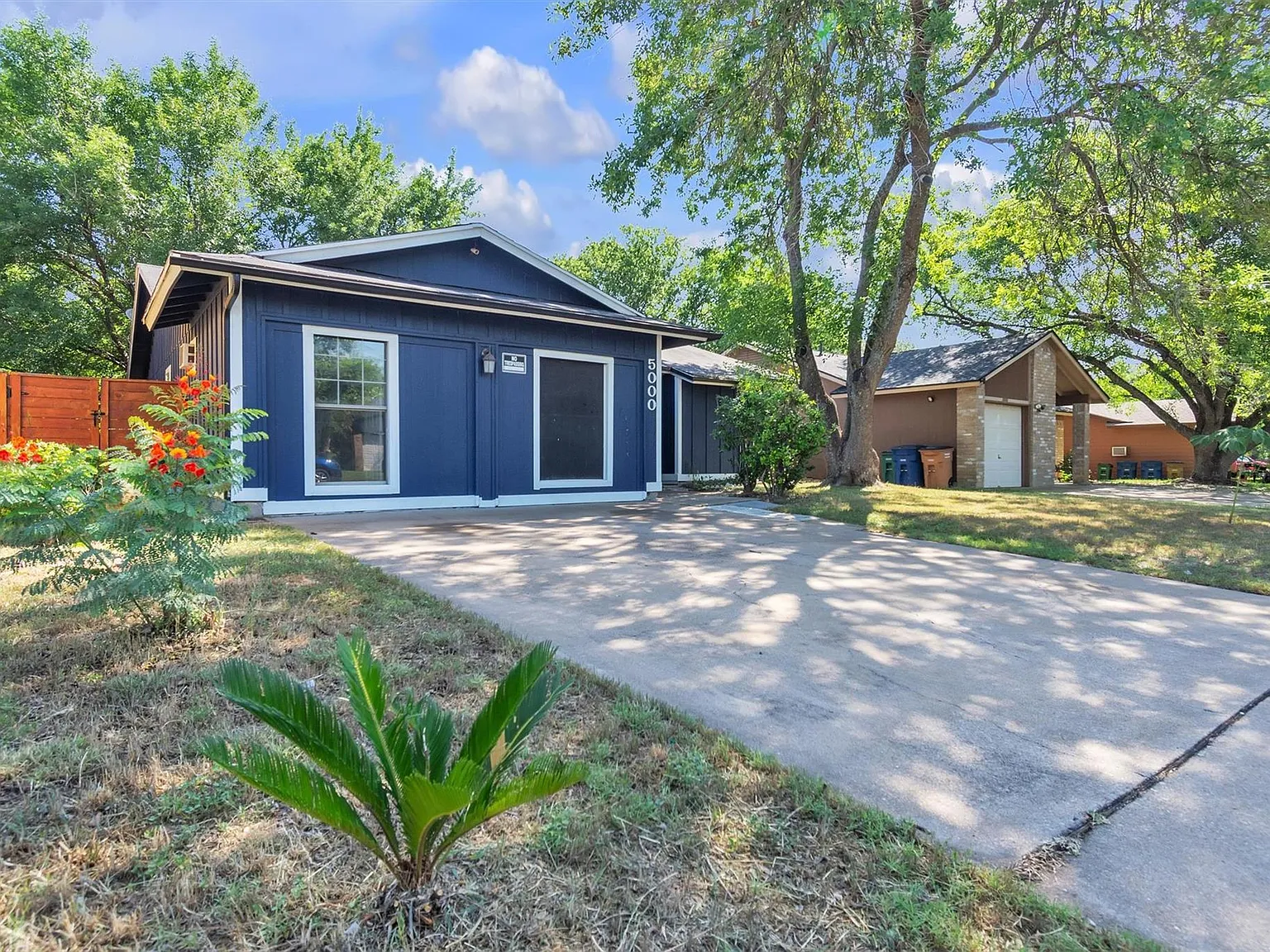 4 bed, 2.0 bath, 1503 sqft, $1,900 — Photo 2