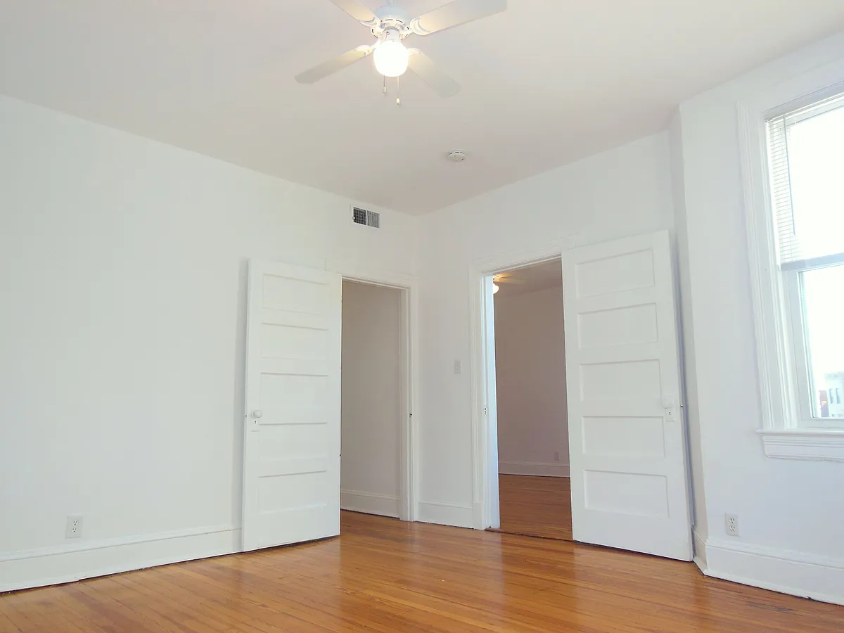 Building Photo - 1664 Columbia Rd NW #31