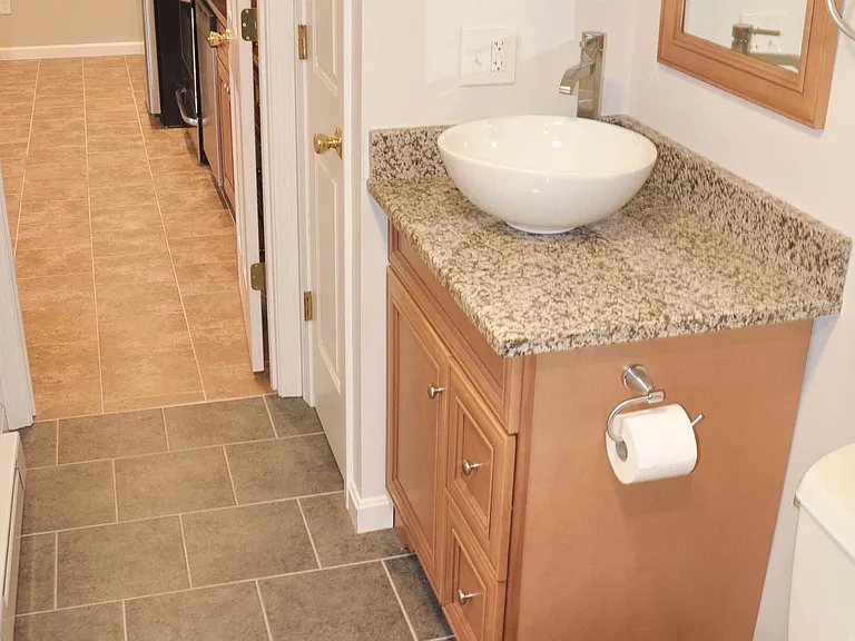 152 Main St #11 — Photo 3
