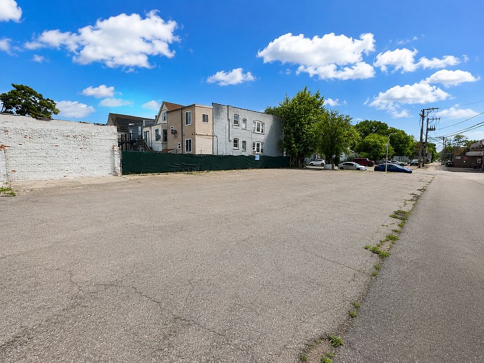 2nd image of 1618 N Central Park Ave