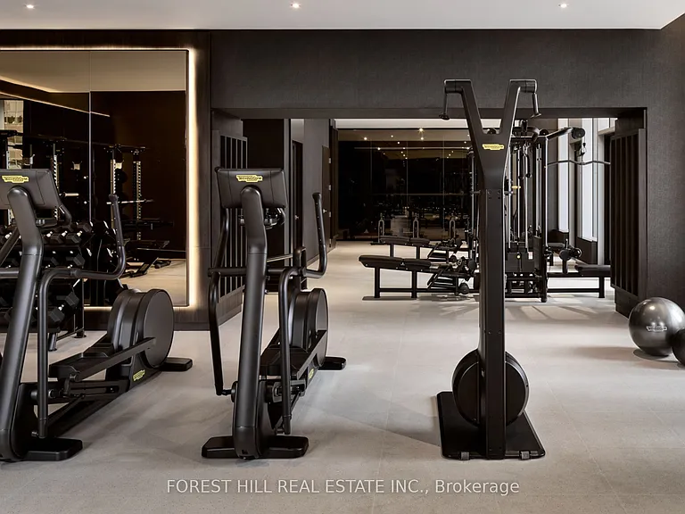 11 Yorkville Ave #2506 — Photo 32