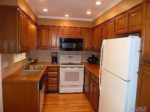 4th image of 2112 Fir St