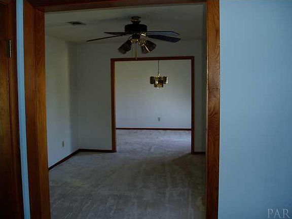 2nd image of 10511 Waterford Dr N