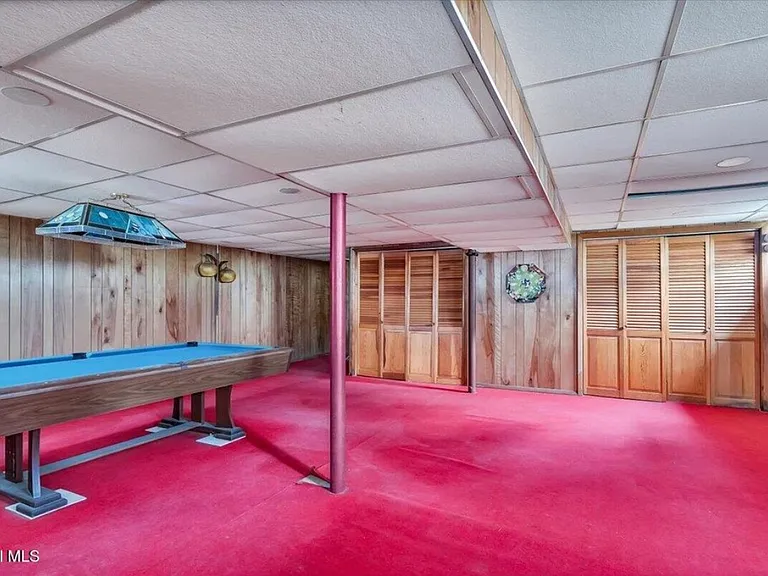 8 Woodland Dr — Photo 23