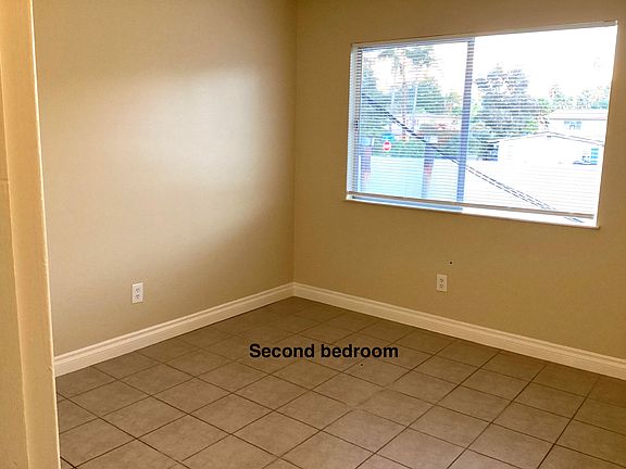 5th image of 723 Eucalyptus Ave #B90493432