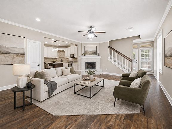 3rd image of 1722 Creekside Cir