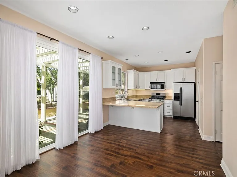9 Acorn Rdg — Photo 23