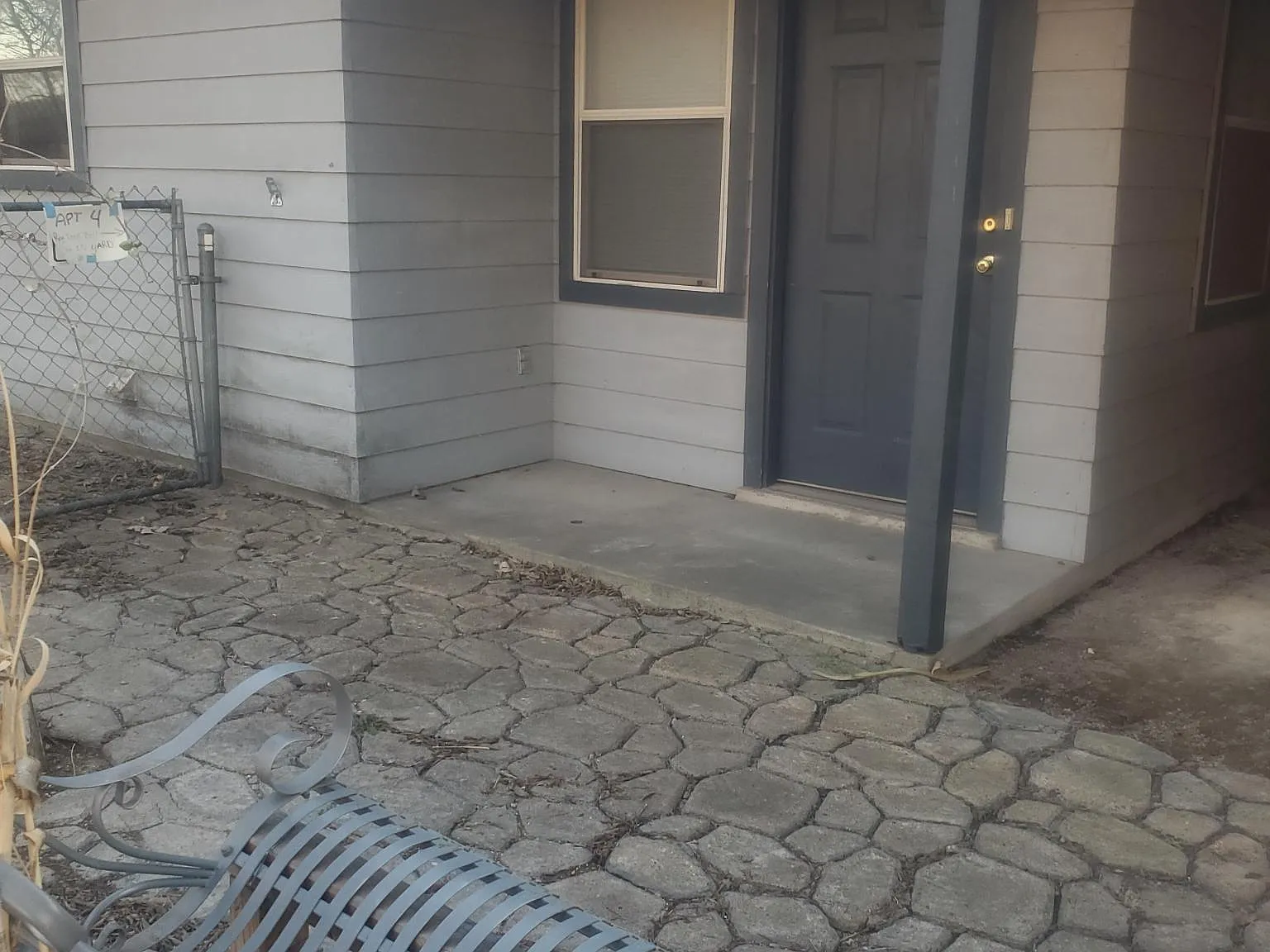 2 bed, 890 sqft, $750 — Photo 4
