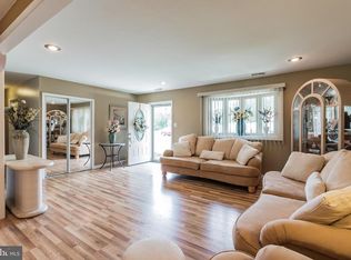 3 Aquila Ln, Sewell, NJ 08080