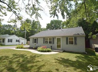 6503 Secor Rd, Lambertville, MI 48144