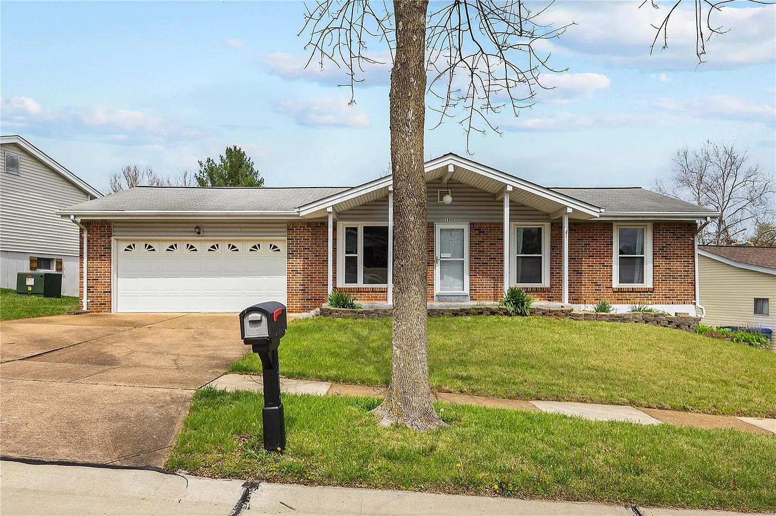 1262 Green Falls Dr photo 1