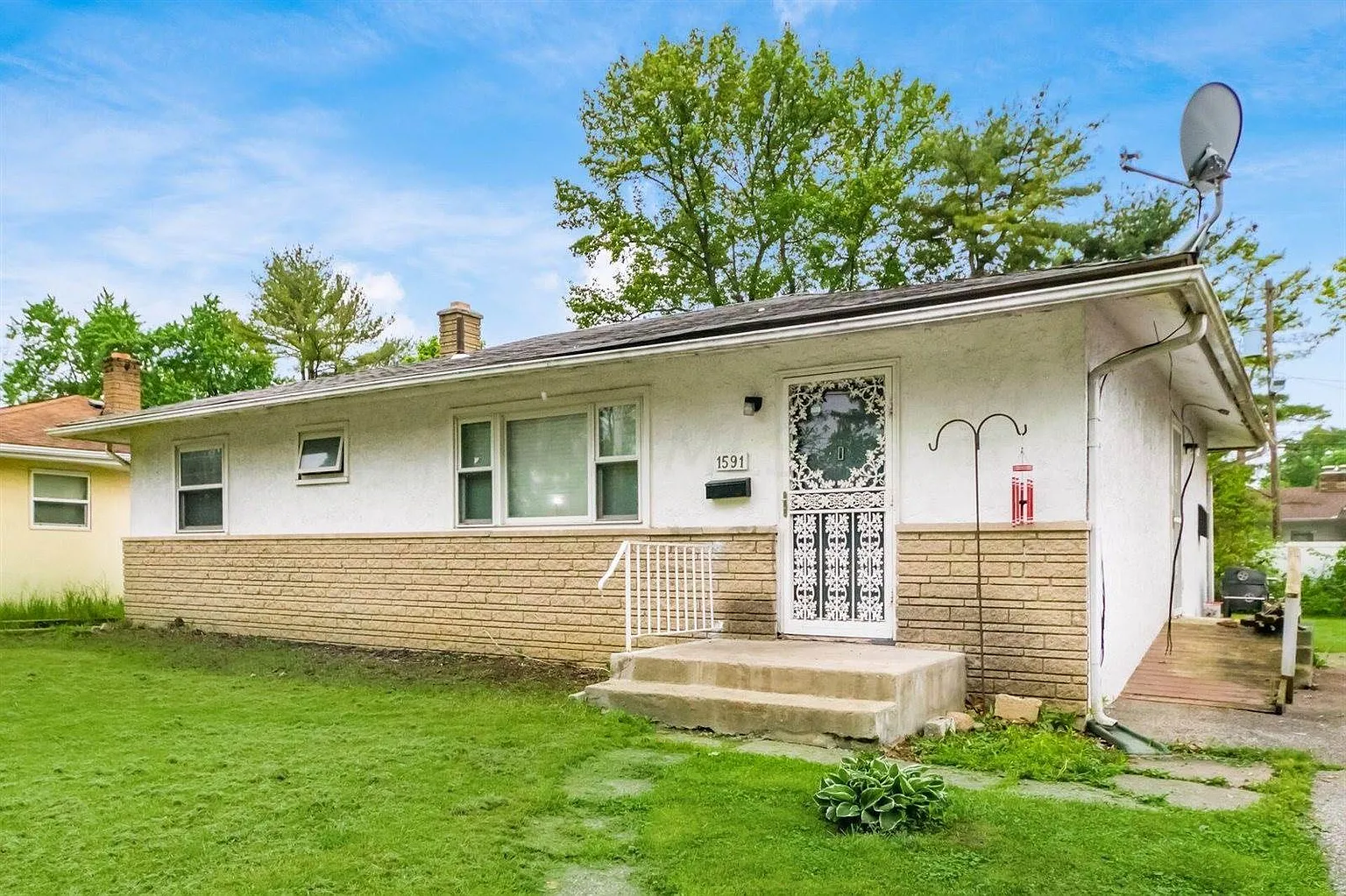 1591 Zettler Rd photo 1