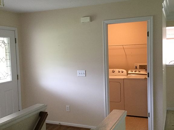 Main entry + laundry