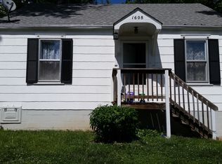 1608 Gallaher Ave, Saint Charles, MO 63301