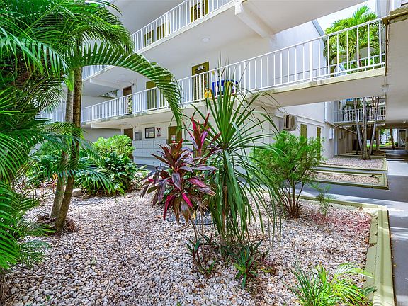 2nd image of 4215 N University Drive #307