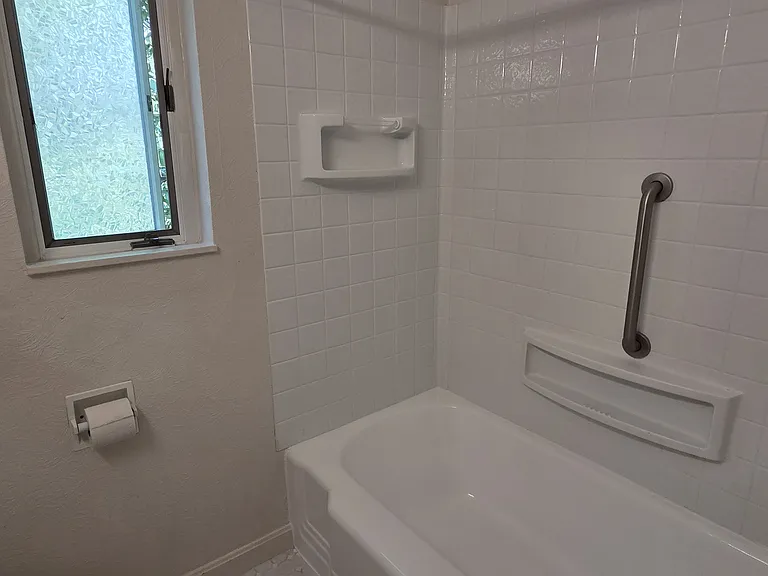 4507 Main St #U — Photo 9