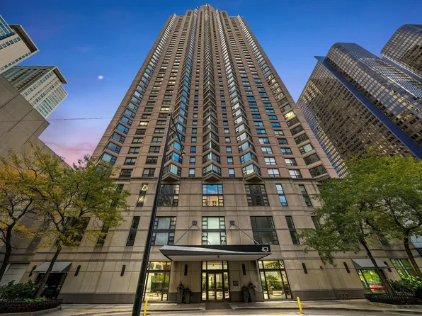 401 E Ontario St APT 710, Chicago, IL 60611