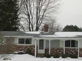 1800 S Allen Rd, Saint Clair, MI 48079