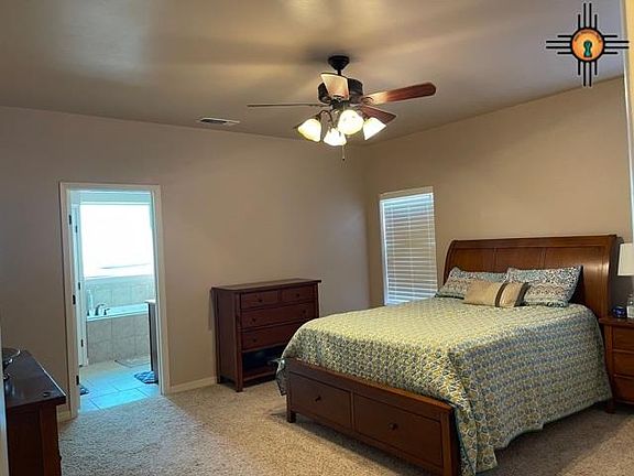 3rd image of 4007 S John Wesley Hardin Ct
