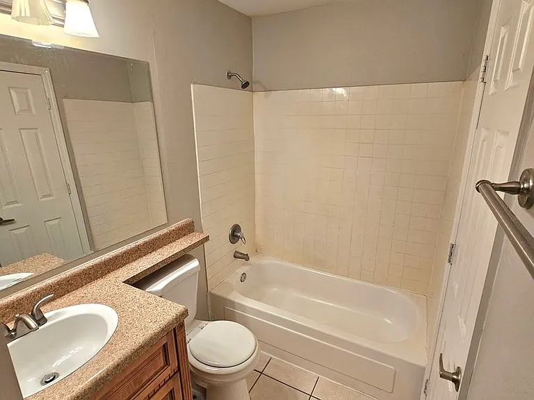 1695 Lee Rd #D213 — Photo 6