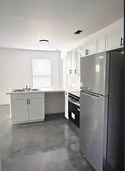 853 Kippley St — Photo 7