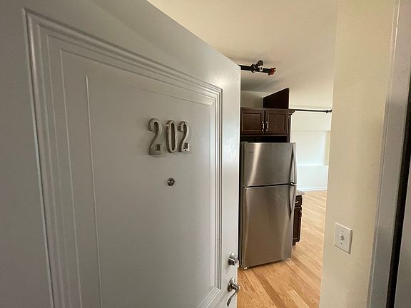 2nd image of 420 Broadway #202
