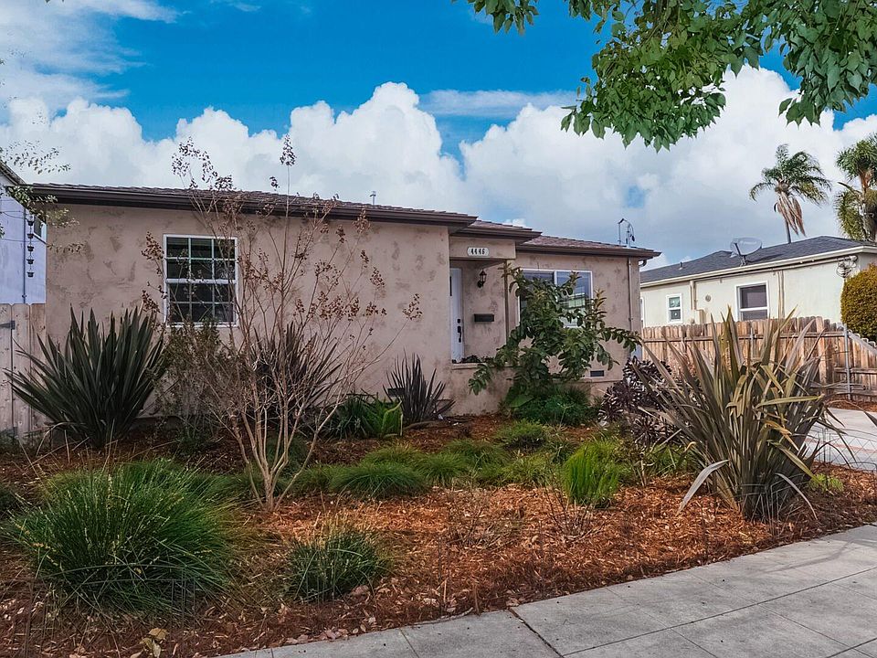 2nd image of 4446 Menlo Ave